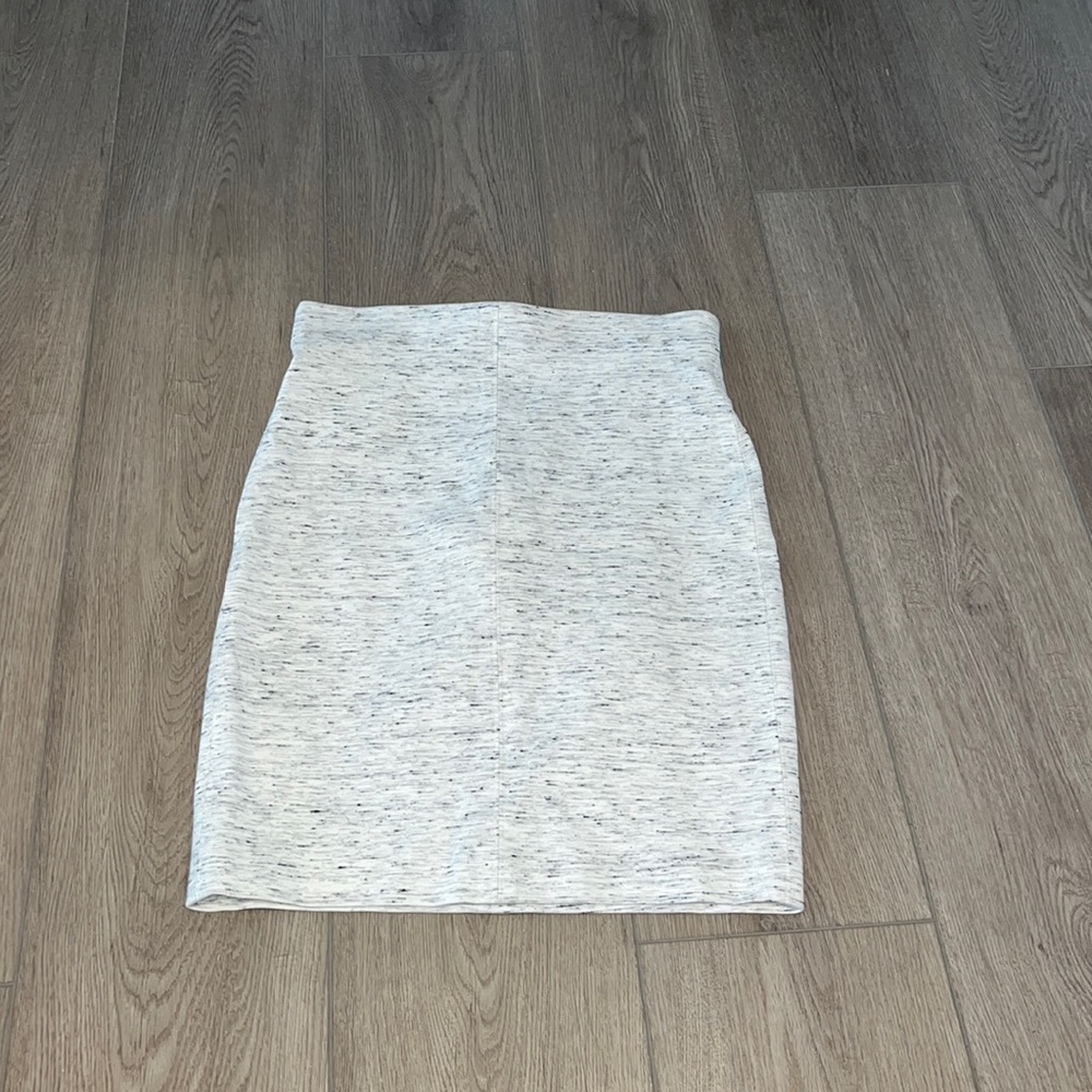 Wilfred Pencil Skirt